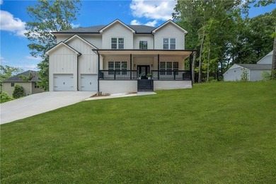 (private lake, pond, coastal) Home For Sale in Douglasville Georgia