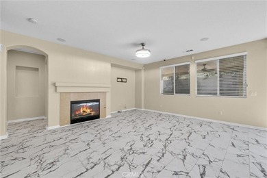 Stunning move-in ready home with paid-off solar in the highly - photo 4