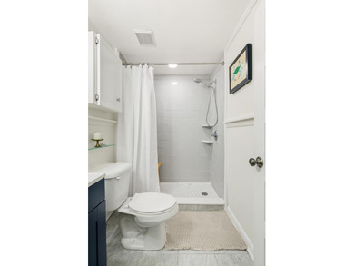 Welcome to 2811 Koger Lane, a charming cottage on a private - photo 27
