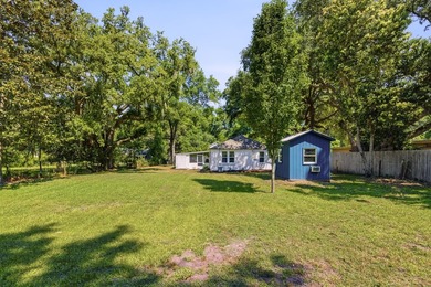 Welcome to 2811 Koger Lane, a charming cottage on a private - photo 35