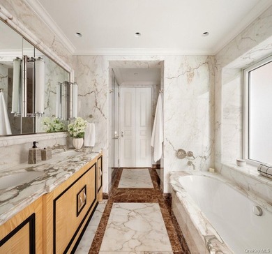 Exquisite Parisian Elegance on the Upper East Side Experience - photo 7