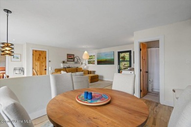 Elevated lakefront living with private dock. This cottage - photo 8