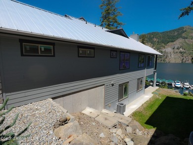 Luxury Lake view living nestled between Lake Pend Orielle and - photo 5