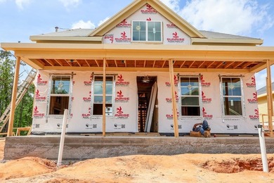 This popular Willow F plan offers a main-level master suite, a - photo 1
