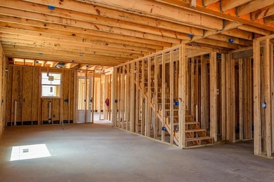 This popular Willow F plan offers a main-level master suite, a - photo 7