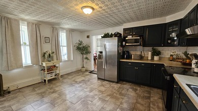 4 Bedroom, owner-occupied investment, multi-generational living - photo 5