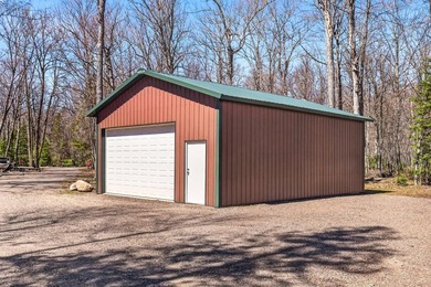 Experience true Northwoods living with this charming property - photo 11