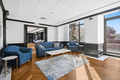 Tastefully renovated high floor, split 2 bedroom, 2 bath, 2 - photo 15