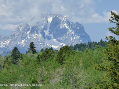 At the entrance to Buffalo Valley this Teton Wilderness classic - photo 18