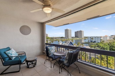 Premier Location overlooking the Intracoastal! This Top-Floor - photo 2