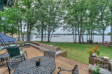 Lake Norman Condo For Sale in Davidson North Carolina