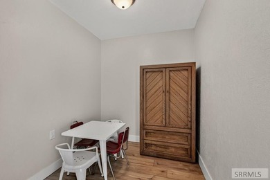 BACK ON THE MARKET!!! Buyer's Lending fell through- So you have - photo 12