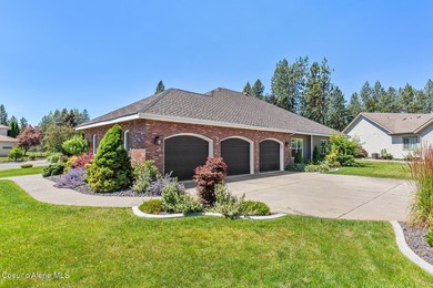 True single level living in this lovely zero-entry home in the - photo 4