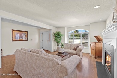 True single level living in this lovely zero-entry home in the - photo 8