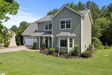 Welcome home to this beautifully maintained, like-new home - photo 31