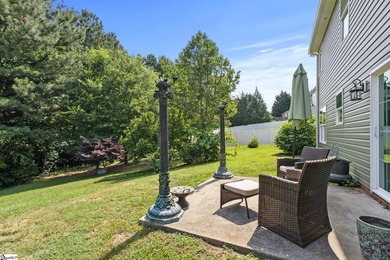 Welcome home to this beautifully maintained, like-new home - photo 34
