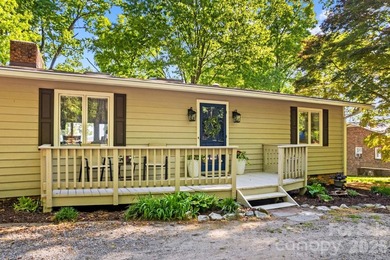 Location truly says it all! This stunning 1,683 sq ft 3BR/2BA - photo 2