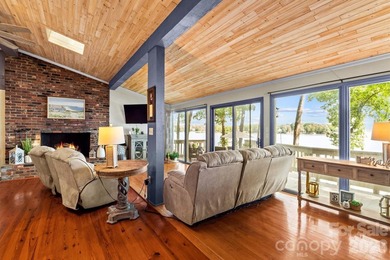 Location truly says it all! This stunning 1,683 sq ft 3BR/2BA - photo 7