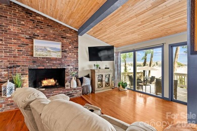 Location truly says it all! This stunning 1,683 sq ft 3BR/2BA - photo 8