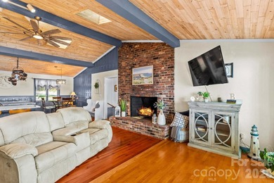 Location truly says it all! This stunning 1,683 sq ft 3BR/2BA - photo 9