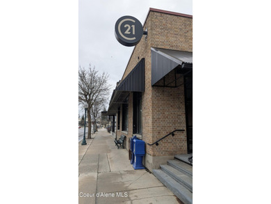 Good quality office/retail building in the heart of downtown - photo 2