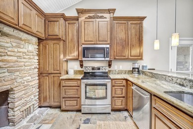 Perched on the peaceful shores of Lake Marble Falls, this - photo 15