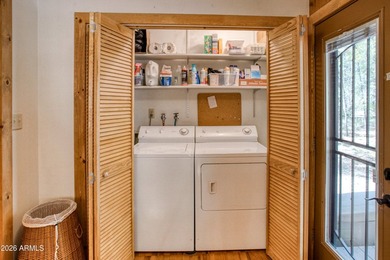Stunning remodeled in White Mountain Summer Homes. 3 Bed, 2 1/2 - photo 16