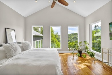 Perched on the peaceful shores of Lake Marble Falls, this - photo 17
