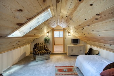 Stunning remodeled in White Mountain Summer Homes. 3 Bed, 2 1/2 - photo 20
