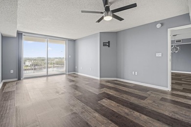 Welcome to Yacht Club Villas in the highly sought-after Barefoot - photo 22