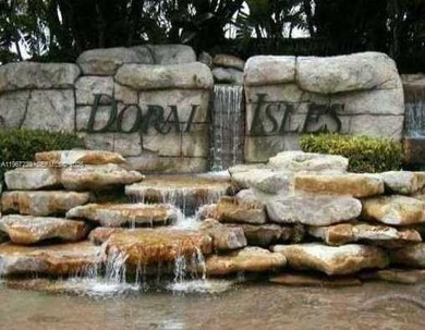 Coopers Hawk Lake  Condo For Sale in Doral Florida