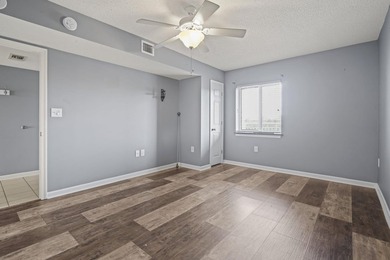 Welcome to Yacht Club Villas in the highly sought-after Barefoot - photo 32