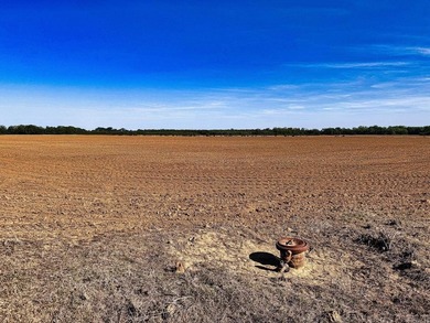 Located just 3 miles from Bradford, this highly productive 368 - photo 13
