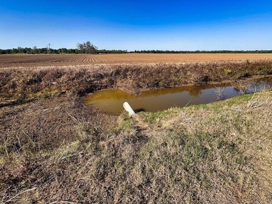 Located just 3 miles from Bradford, this highly productive 368 - photo 21