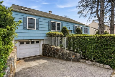Welcome to this a well-maintained home offering comfort, space - photo 2