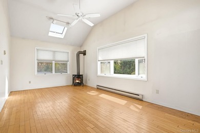 Welcome to this a well-maintained home offering comfort, space - photo 4