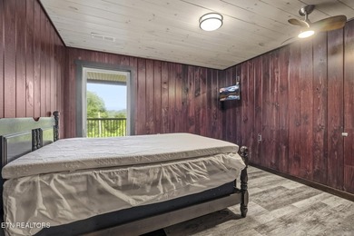 Welcome to your Smoky Mountain escape! Ideally located just - photo 31