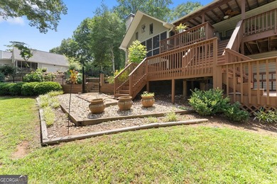 Privacy. Space. Flexibility. Set on more than 3 private acres in - photo 39