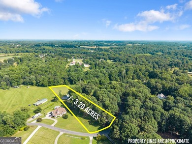 Privacy. Space. Flexibility. Set on more than 3 private acres in - photo 48