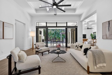 Luxurious 5-Bedroom Pool Home with Resort-Style Outdoor Living - photo 6