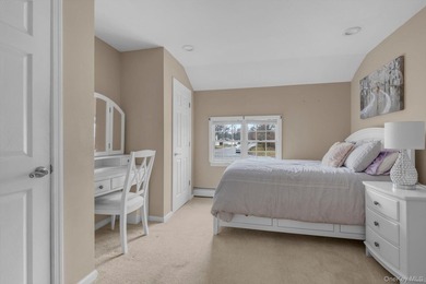 Stop looking and start packing! Beautifully renovated within the - photo 11