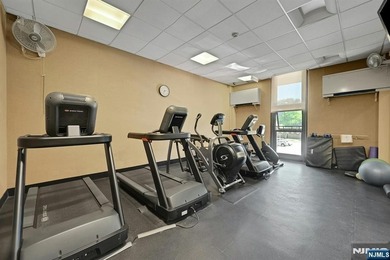 Experience the perfect blend of luxury and convenience in this - photo 24