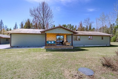 Opportunity to own a fully renovated home on the highly - photo 31