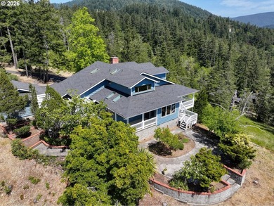 Stunning Mountain Views, Thoughtful Updates & Room to - photo 1