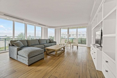 This beautiful unit has recently been renovated and offers a - photo 3
