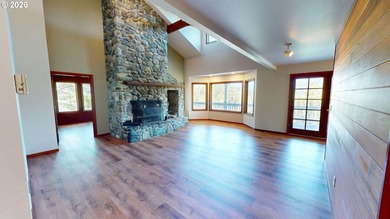 Stunning Mountain Views, Thoughtful Updates & Room to - photo 7