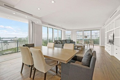 This beautiful unit has recently been renovated and offers a - photo 8