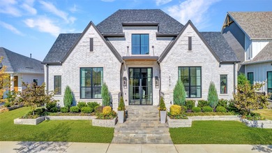 ELEVATED LIVING, EXPERTLY SCALED! This stunning SINGLE story - photo 1