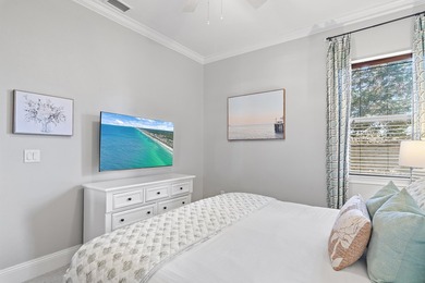 This recently and tastefully renovated 4-bedroom, 3 1/2-bath - photo 16