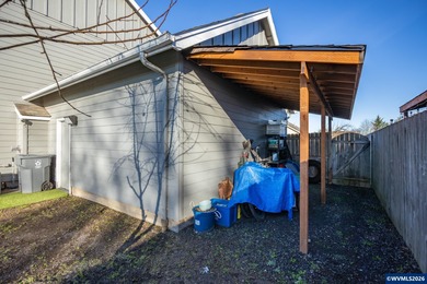 Spacious and well-designed 3 bed, 2.5 bath home offering 1,912